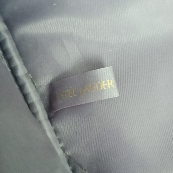 Estee Lauder cosmetic case - Picture 6 of 11